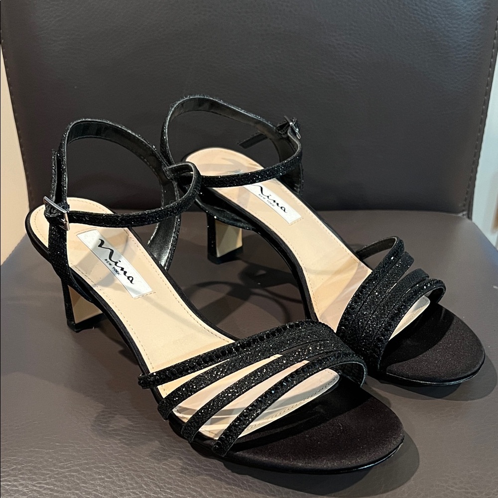 Nina Nelena 8.5 wide strappy heel black dreamland